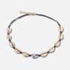 Halsband med facetterad svart hajtand