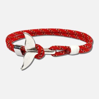 Svart och brun surfarhalsband med hajtand